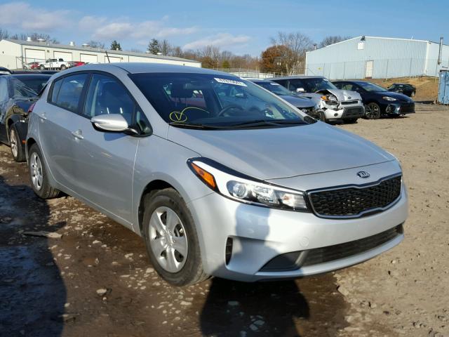 KNAFK5A85H5703157 - 2017 KIA FORTE LX SILVER photo 1