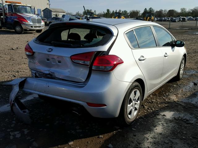 KNAFK5A85H5703157 - 2017 KIA FORTE LX SILVER photo 4