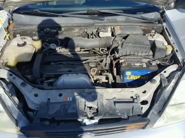 1FAFP38342W245640 - 2002 FORD FOCUS ZTS SILVER photo 7