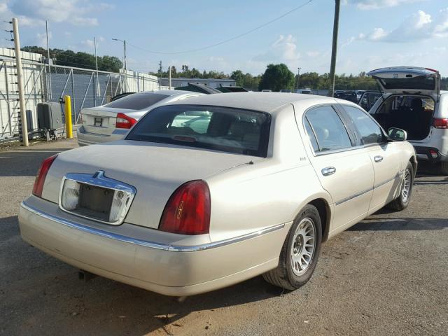 1LNHM85W62Y625084 - 2002 LINCOLN TOWN CAR C TAN photo 4