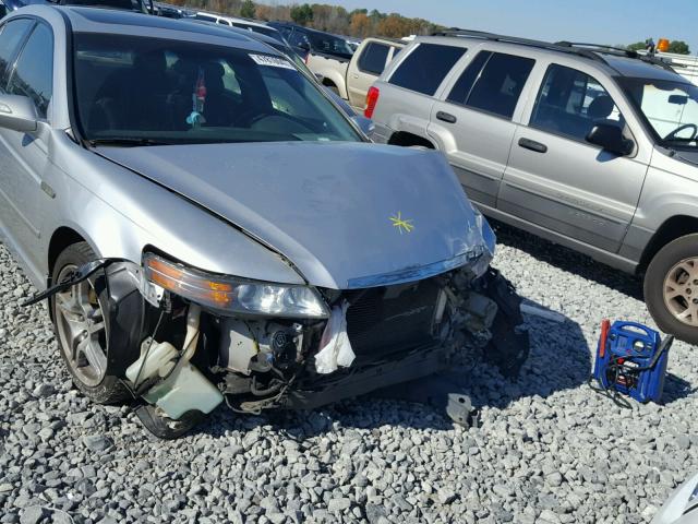 19UUA66228A007310 - 2008 ACURA TL SILVER photo 9