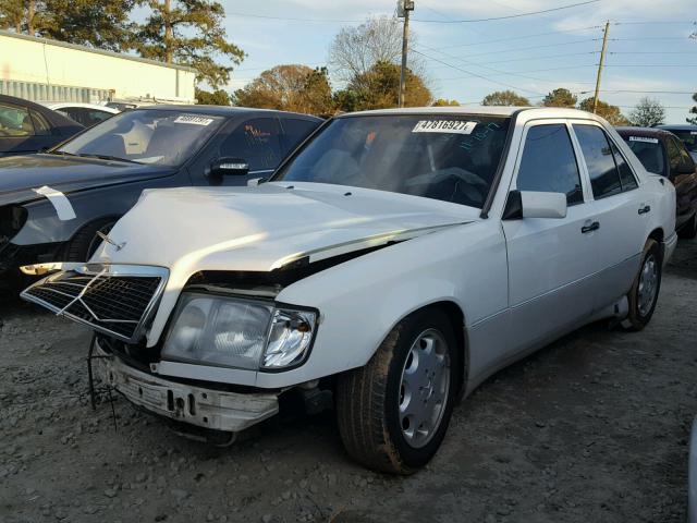 WDBEB31EXSC129830 - 1995 MERCEDES-BENZ E 300D WHITE photo 2