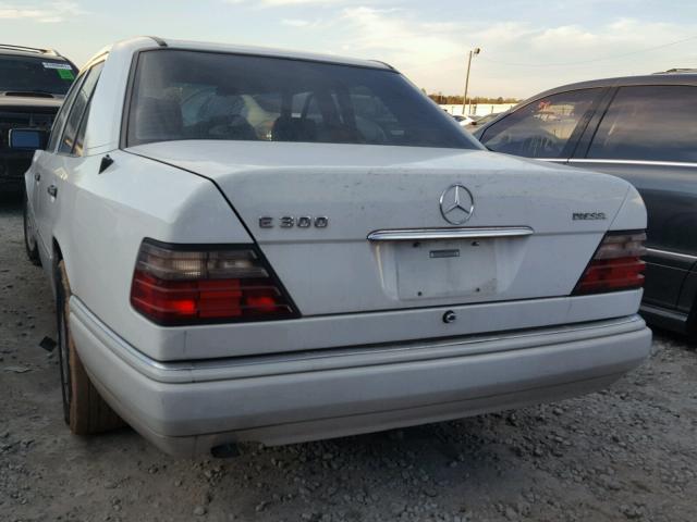 WDBEB31EXSC129830 - 1995 MERCEDES-BENZ E 300D WHITE photo 3