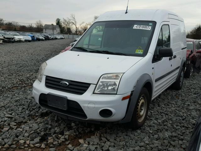 NM0LS7DN0AT003323 - 2010 FORD TRANSIT CO WHITE photo 2