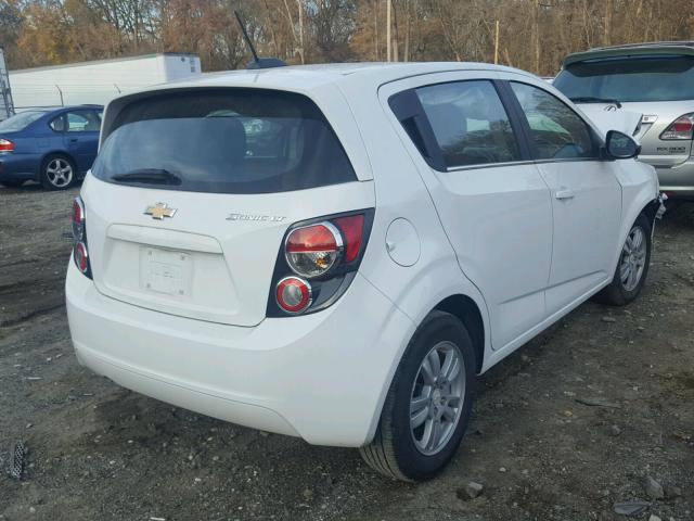 1G1JC6SH1G4166217 - 2016 CHEVROLET SONIC LT WHITE photo 4