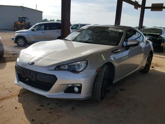 JF1ZCAC14E9605379 - 2014 SUBARU BRZ 2.0 LI SILVER photo 2