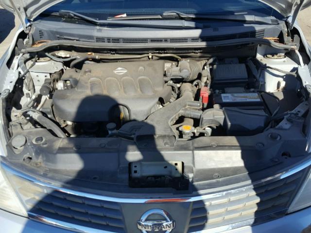 3N1BC11E49L437745 - 2009 NISSAN VERSA S SILVER photo 7