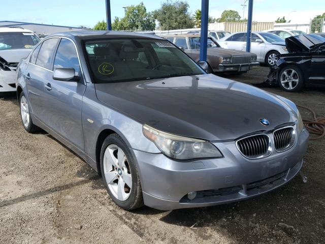 WBANF33567CW69196 - 2007 BMW 525 XI GRAY photo 1