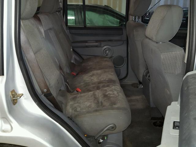 1J8HG48N56C221311 - 2006 JEEP COMMANDER Gümüş foto 6