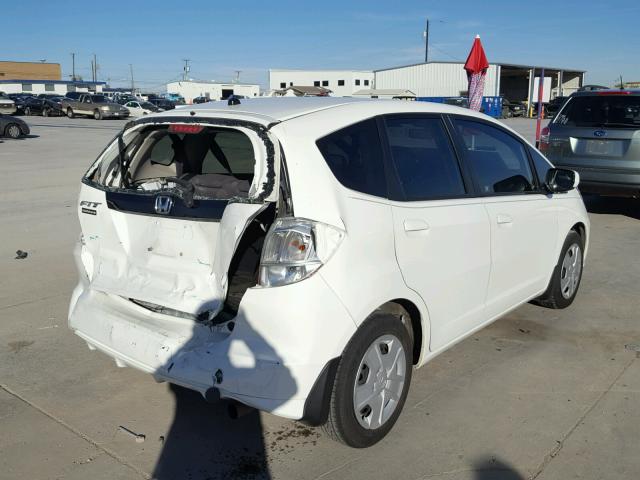 JHMGE8H36DC028501 - 2013 HONDA FIT WHITE photo 4