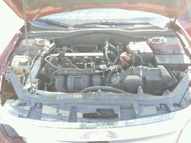 3FAHP0HA0AR128032 - 2010 FORD FUSION SE RED photo 7