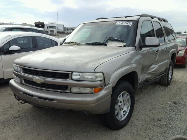 3GNFK16TX2G276994 - 2002 CHEVROLET SUBURBAN K TAN photo 2