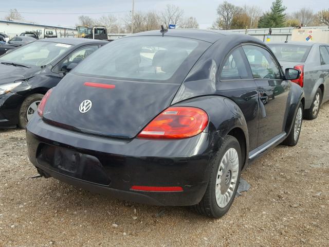 3VWJX7AT7DM692548 - 2013 VOLKSWAGEN BEETLE BLACK photo 4