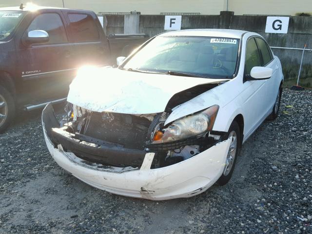 JHMCP26488C053228 - 2008 HONDA ACCORD LXP WHITE photo 2