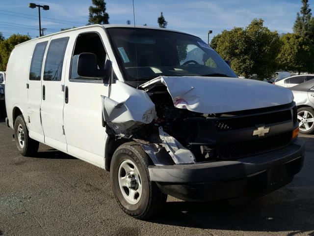 1GCFG15X681172220 - 2008 CHEVROLET EXPRESS G1 WHITE photo 1