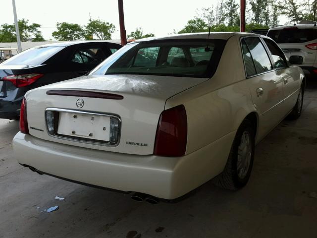 1G6KD54Y13U169972 - 2003 CADILLAC DEVILLE CREAM photo 4