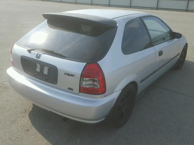 2HGEJ6346XH111132 - 1999 HONDA CIVIC DX SILVER photo 4