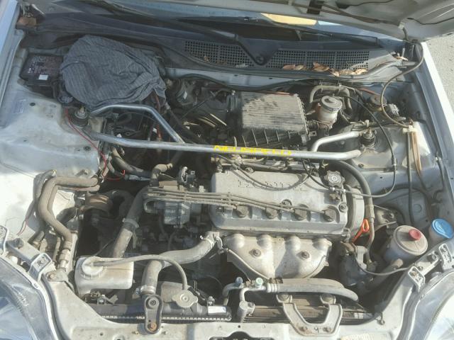 2HGEJ6346XH111132 - 1999 HONDA CIVIC DX SILVER photo 7