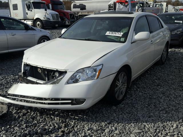 4T1BK36B96U166253 - 2006 TOYOTA AVALON XL WHITE photo 2