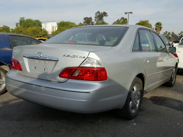 4T1BF28B63U268570 - 2003 TOYOTA AVALON XL SILVER photo 4