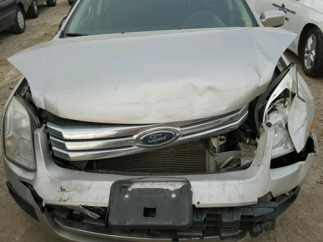 3FAHP07137R272426 - 2007 FORD FUSION SE SILVER photo 7