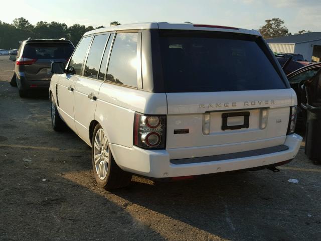 SALMF1D49BA331720 - 2011 LAND ROVER RANGE ROVE WHITE photo 3