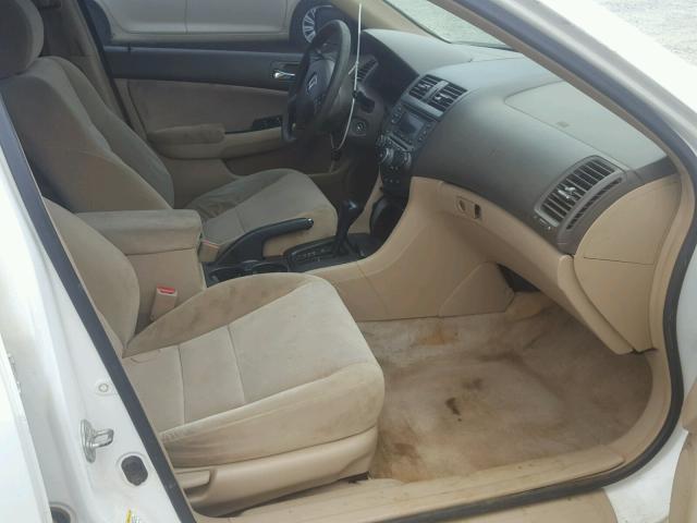 1HGCM66383A055169 - 2003 HONDA ACCORD LX WHITE photo 5