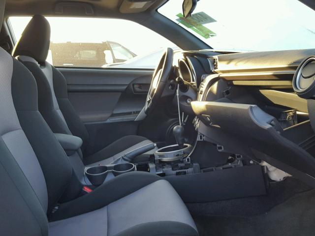 JTKJF5C79FJ002348 - 2015 TOYOTA SCION TC 白色 照片 5