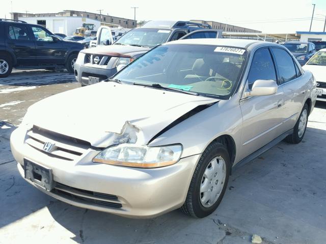 3HGCG66521G702429 - 2001 HONDA ACCORD LX GOLD photo 2