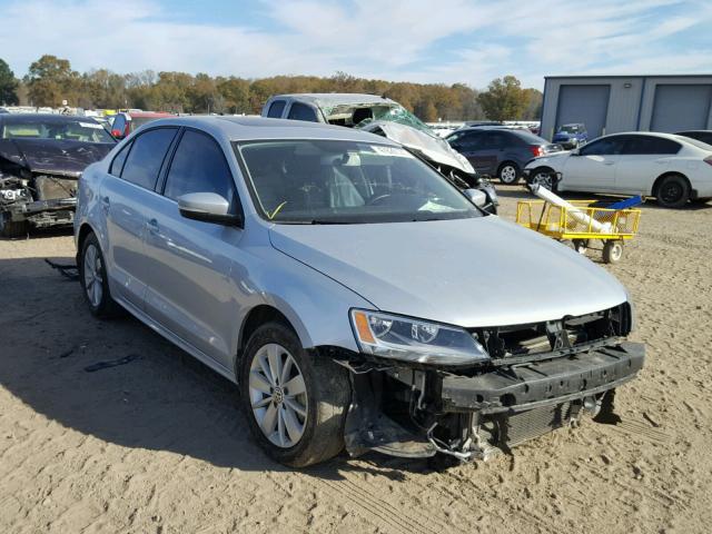 3VWD67AJ5GM338269 - 2016 VOLKSWAGEN JETTA SE SILVER photo 1