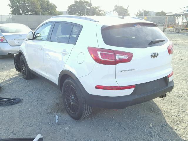 KNDPB3A2XB7174209 - 2011 KIA SPORTAGE L WHITE photo 3