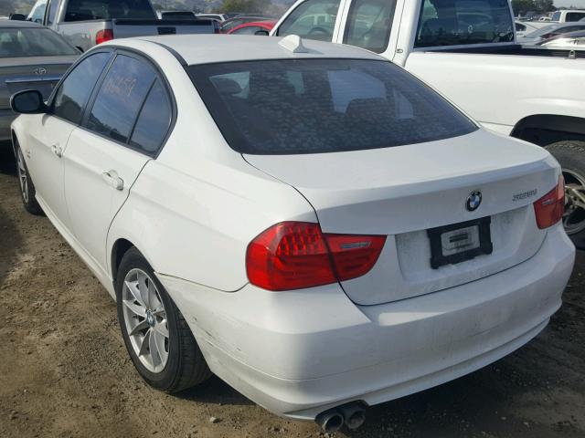 WBAPK5C55AA653087 - 2010 BMW 328 XI SUL WHITE photo 3