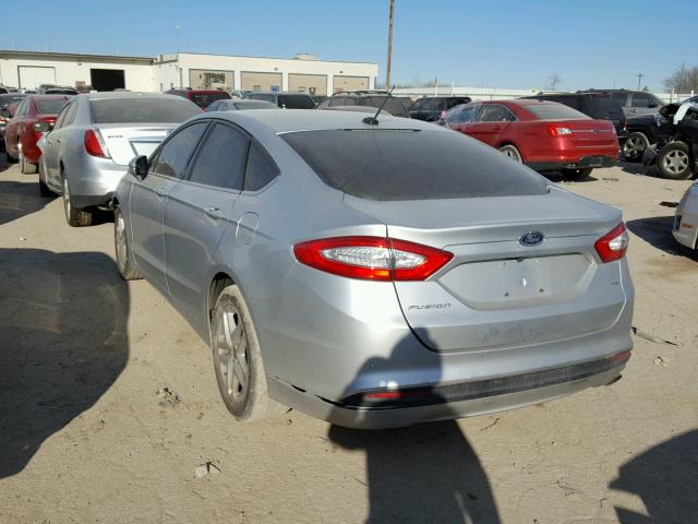 3FA6P0H78FR236272 - 2015 FORD FUSION SE SILVER photo 3