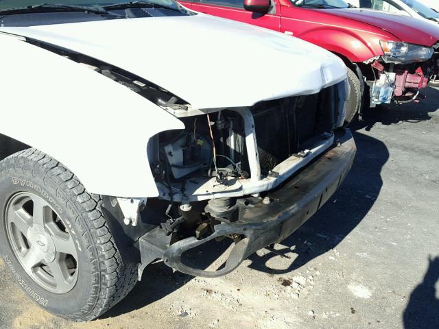 1GNDS13SX52220859 - 2005 CHEVROLET TRAILBLAZE WHITE photo 9