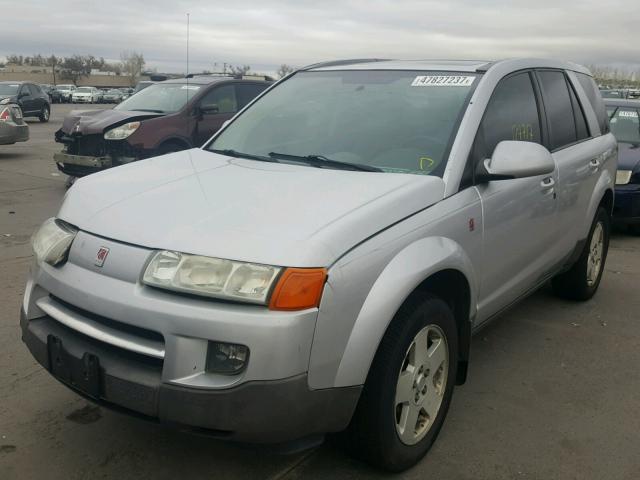 5GZCZ634X5S816017 - 2005 SATURN VUE SILVER photo 2