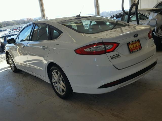 1FA6P0HD0E5378977 - 2014 FORD FUSION SE WHITE photo 3