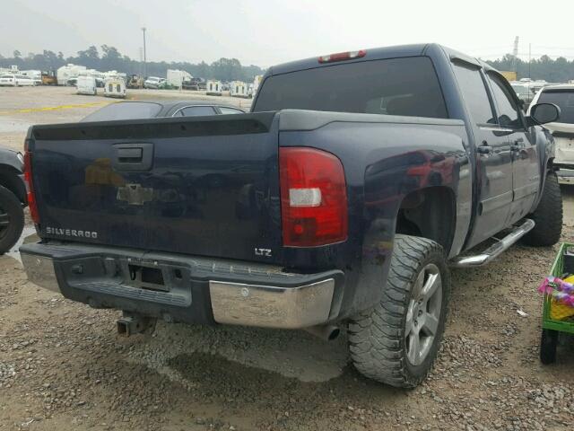 2GCEK13M271645896 - 2007 CHEVROLET SILVERADO BLUE photo 4