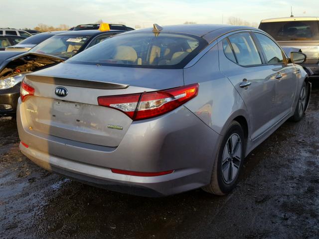 KNAGM4AD3D5046469 - 2013 KIA OPTIMA HYB SILVER photo 4