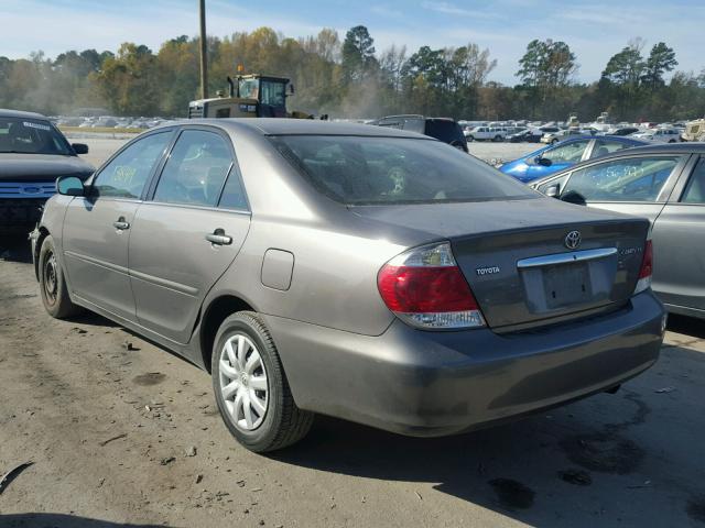 4T1BE32K95U503418 - 2005 TOYOTA CAMRY LE GRAY photo 3