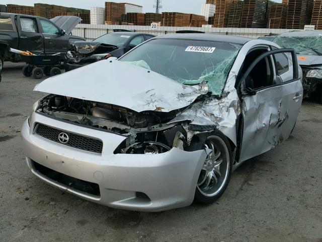 JTKDE177260106804 - 2006 TOYOTA SCION TC 银色 照片 2