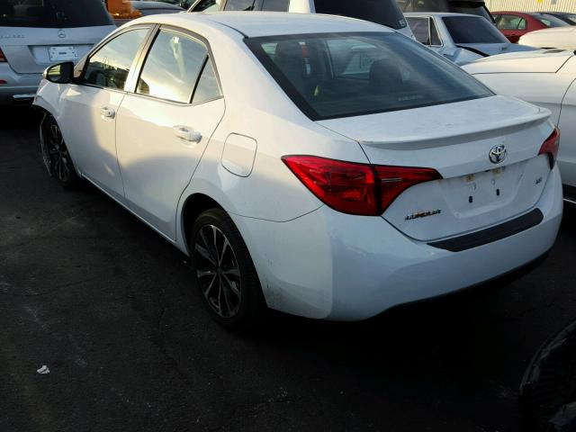 5YFBURHE5HP716783 - 2017 TOYOTA COROLLA L WHITE photo 3