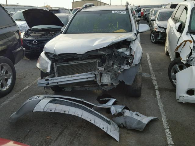 2CKDL33F596249823 - 2009 PONTIAC TORRENT SILVER photo 9