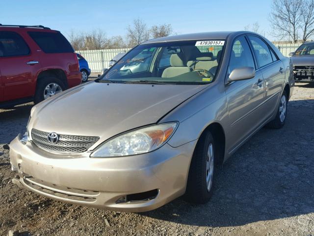 JTDBE32KX30169442 - 2003 TOYOTA CAMRY LE GOLD photo 2