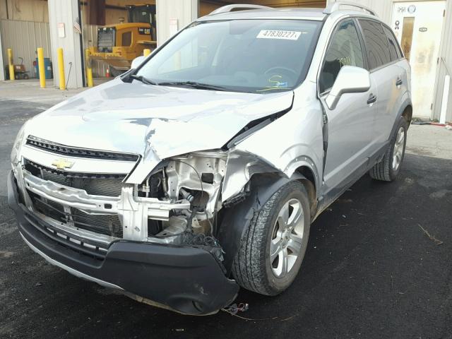 3GNAL2EK4DS573913 - 2013 CHEVROLET CAPTIVA LS SILVER photo 2