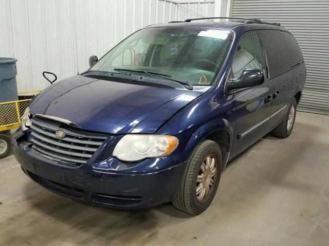 2A4GP54L96R818346 - 2006 CHRYSLER TOWN & COU BLUE photo 2