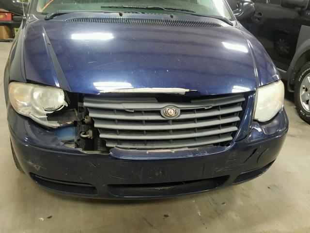 2A4GP54L96R818346 - 2006 CHRYSLER TOWN & COU BLUE photo 9