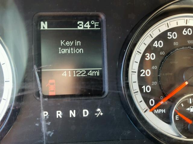 1C6RR7LG3FS713526 - 2015 RAM 1500 SLT წითელი ფოტო 8