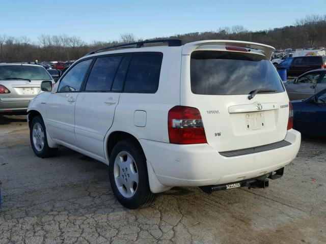 JTEDP21A050064204 - 2005 TOYOTA HIGHLANDER WHITE photo 3