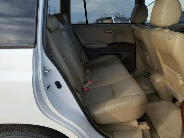 JTEDP21A050064204 - 2005 TOYOTA HIGHLANDER WHITE photo 6