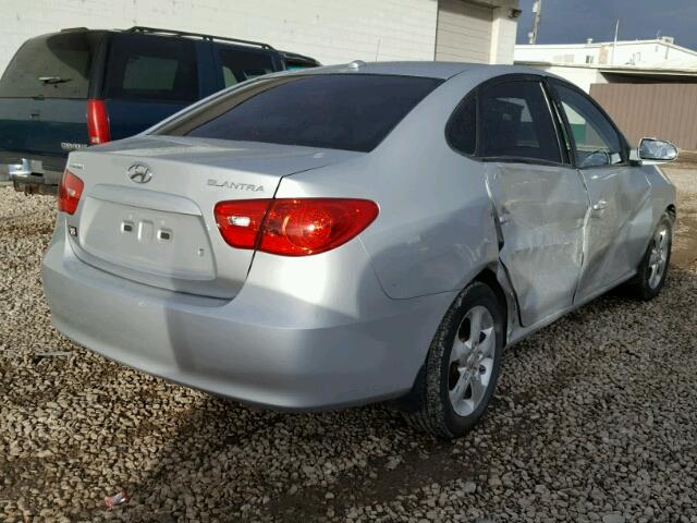 KMHDU46D38U474712 - 2008 HYUNDAI ELANTRA GL SILVER photo 4